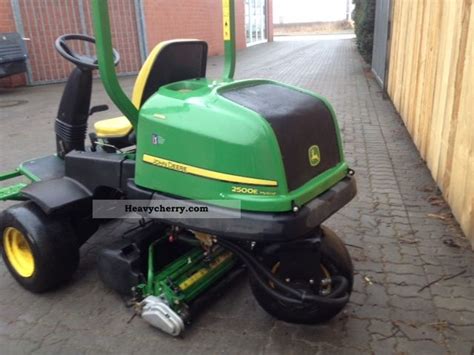 John Deere 2500 E Diesel Hybrid Green Mower Reel Mower 2008