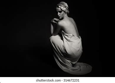 Elegant Nude Woman Short Blond Hair Stock Photo Shutterstock