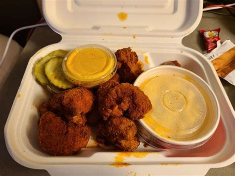 DAVES HOT CHICKEN Updated July Photos Reviews E Pike St Seattle