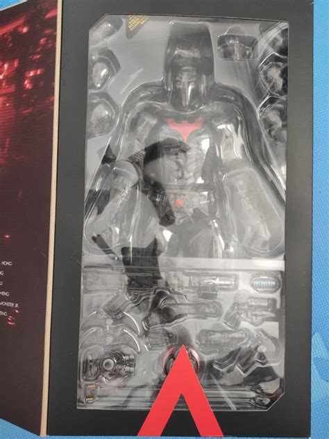 Hot Toys Batman Beyond Hobbies Toys Toys Games On Carousell