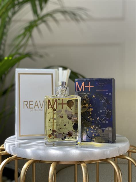 Molecule 01 + Black Tea Escentric Molecules — ReavaParfume