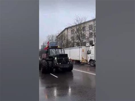 Т-150 на спарке в Берлине!!! #тренды #топ #трактор #т150 #мтз #amazon # ...