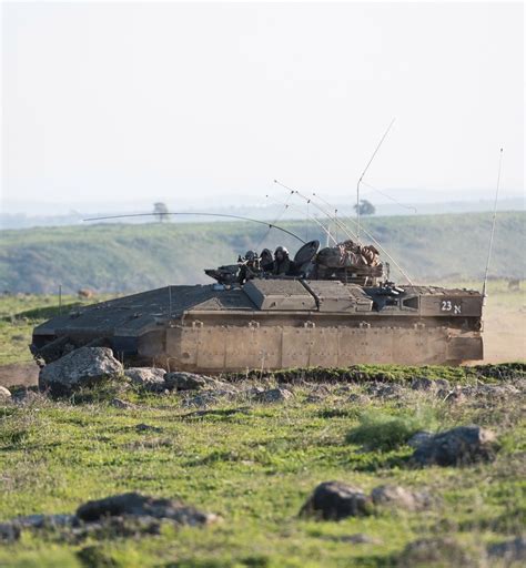 Namer Heavy APC - Israel Defense Forces Armoured Personnel Carrier ...