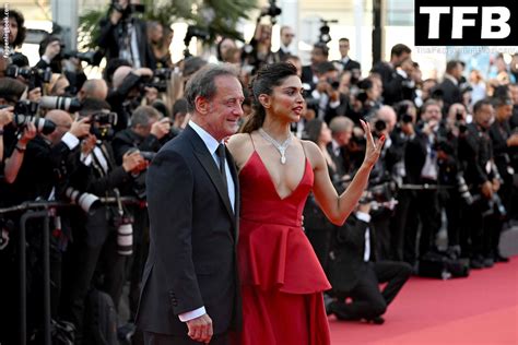 Deepika Padukone Nude OnlyFans Leaks Fappening Page 2 FappeningBook