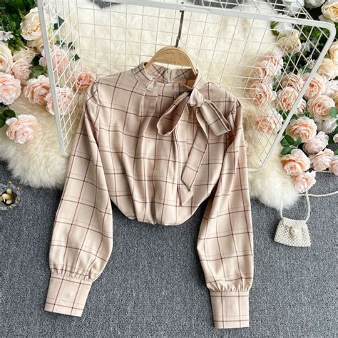 Ghim của Floriana Benitez trên blusas Trang phục nữ Thời trang cho