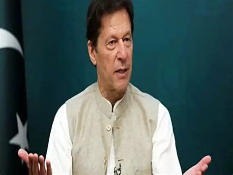 imran khan losing permanent vision alarming report  pakistan