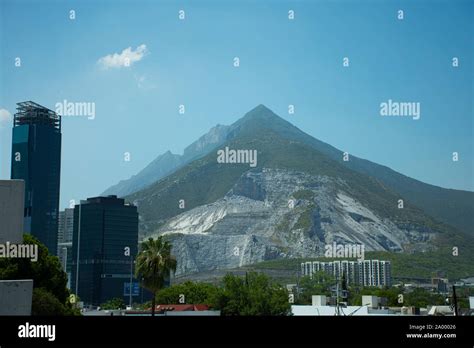 Monterrey Mexico Mountains High Resolution Stock Photography and Images ...