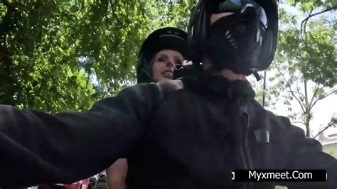 Kinuski The Spectacular MILF Enjoys DP