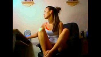Sexy Brunette XVIDEOS