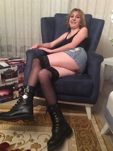 Mini Etekli Milf Canan Keyif Aleminde Kurtvip Yabanci Turk İfsa