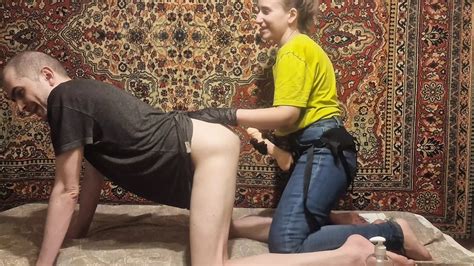 Vidéos porno gratuites Gode Ceinture Amateur xHamster