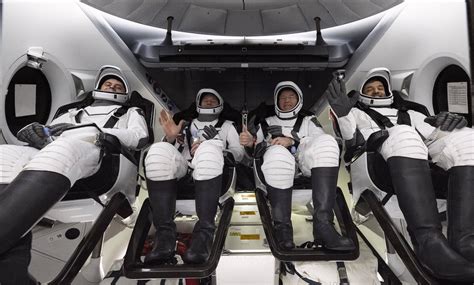 SpaceX’s Dragon Spacecraft Returns Crew and Critical Science to Earth ...