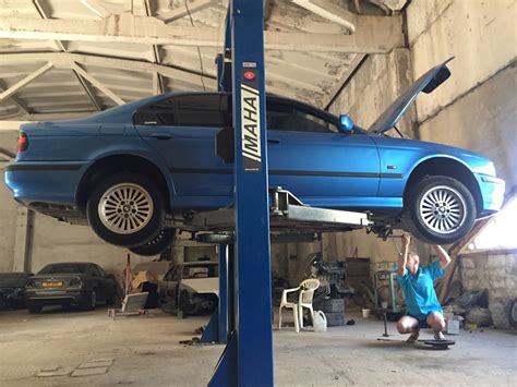 Меняем пружины передние — BMW 5 series (E39), 3,5 л, 1996 года | своими ...
