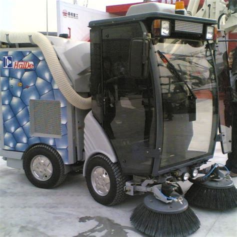 Road / Street Sweeper Truck Mounted Vehicle