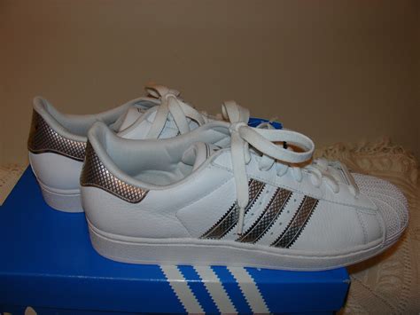 ric on the go: The iconic Adidas Shelltoes