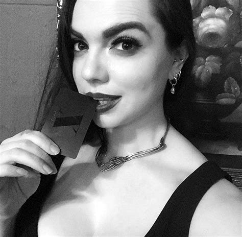 Sarah Hunter Nude And Sexy Pics Porn Video Sex Scenes