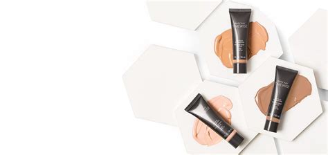 Pin on Base de maquillaje