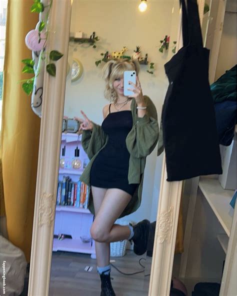 M Ae 3 Nude OnlyFans Leaks Fappening FappeningBook