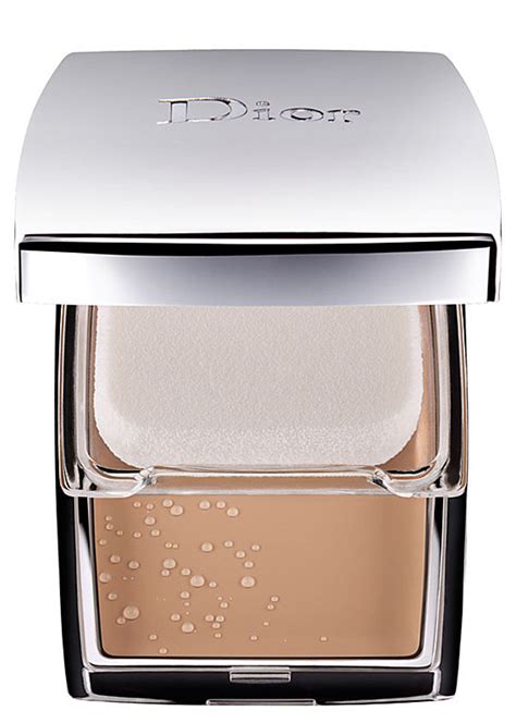 Dior Diorskin Nude Compact Gel 30 Sevil Parfümeri
