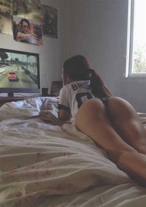 Gamer Ass Porn Pic