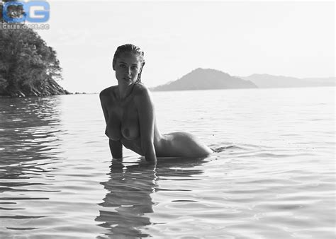 Genevieve Morton Nude Pictures Onlyfans Leaks Playboy Photos Sex Scene Uncensored