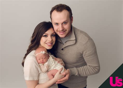 Lauren, Josiah Duggar’s 1st Photo at Home With Daughter Bella | Us Weekly