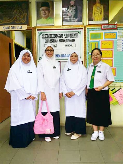 27 Baju Seragam Tkrs Sekolah Rendah Modis Dan Menawan