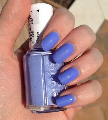 MakeUpVitamins Essie Bikini So Teeny Swatch Review