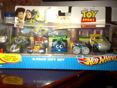 Disney Pixar Toy Story Hot Wheels Pack Exclusive Blastin Buzz Paint Job New