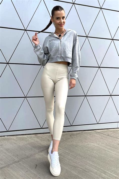 Nude Skinny Trousers Off District