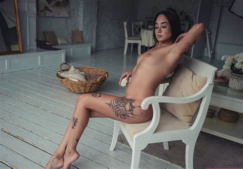 Pretty Mary Nude Porn Pictures Xxx Photos Sex Images Pictoa