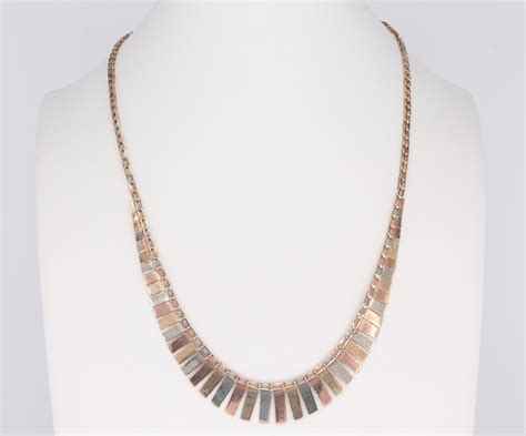 A Ct Colour Tapered Necklace Grams Cm St February