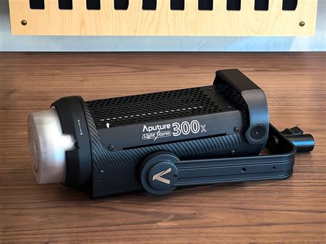 Aputure LS 300x Bi-Color LED Monolight (V-Mount) From New Layer Gear On ...