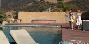 Hot Lesbians Fucking Outdoors Tnaflix