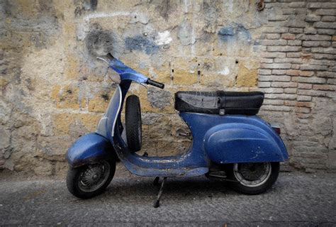 Vespa in Rome - Italy Travel and Life