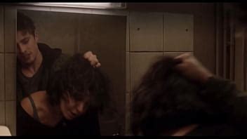 Lehrerin Wird Im Badezimmer Von Jungem Mann Gebeugt XVIDEOS