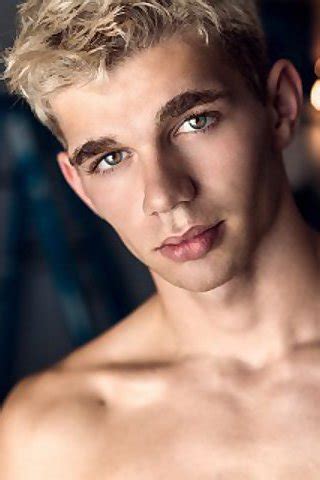 Dalton Briggs Gay Pornstar BoyFriendTV