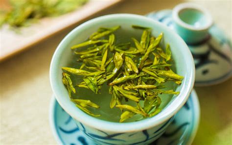 What is Longjing Tea? The Famous Chinese Artisanal Green Tea — Tea and ...