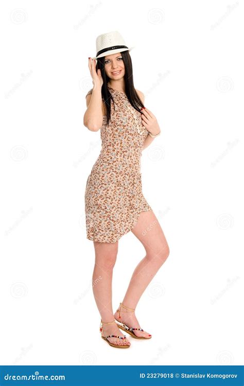 Brunette Joven En Una Alineada Del Verano Foto De Archivo Imagen De Manera Longitud