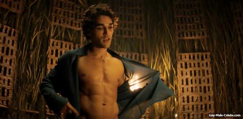 Josh Heuston Nude And Sex Scenes In Dune Prophecy Naked Male Celebrities