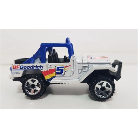 Carrinho Hot Wheels Toyota Land Cruiser Fj Shopee Brasil