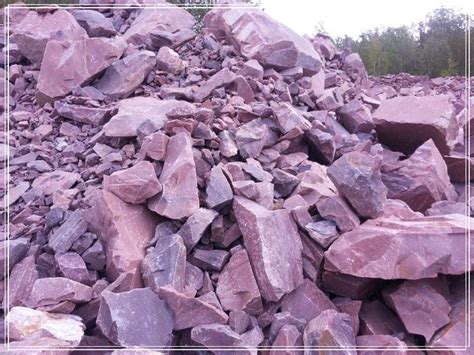 Малиновый кварцит для бани - уникальный камень для печи