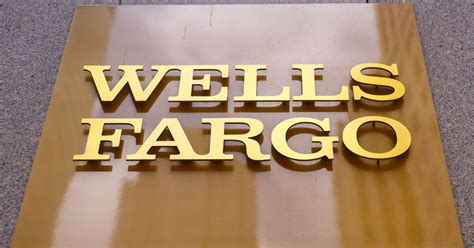 Wells Fargo employee found dead at her desk days after she last clocked in