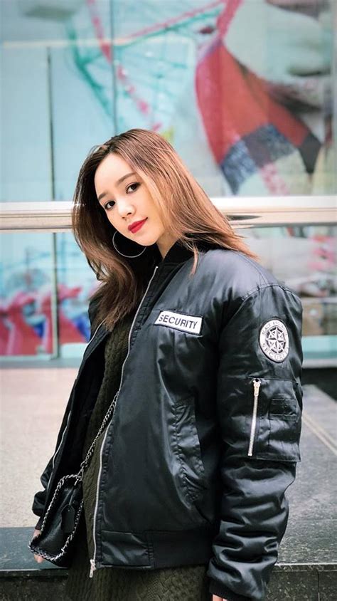 Hot girl và hot boy ngày Hé lộ bộ ảnh cưới của em gái Trấn Thành vợ chồng Trang Lou