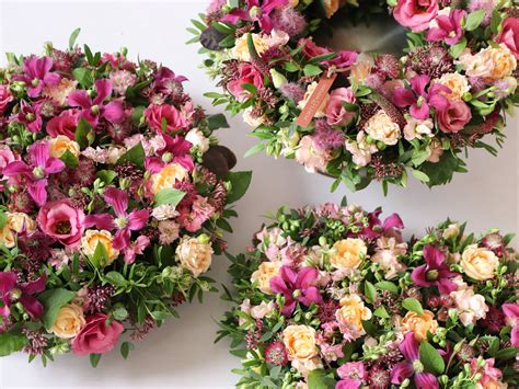Understanding Funeral Flowers: A Guide to Funeral Tributes – Petals