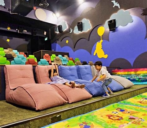 Shaw Theatres Dreamers Is A Kid Friendly Theatre At Jewel Changi Airport