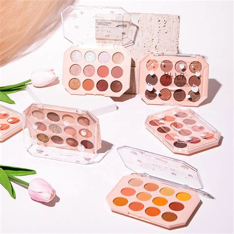 B Ng Ph N M T Trang I M N I A Trung M U Hot Trend Shopee Vi T Nam