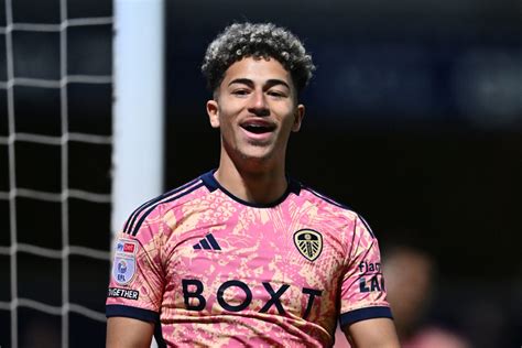 Leeds United Striker Target Sends One Word Message To Mateo Joseph