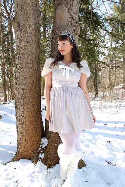 The Soubrette Brunette Snow Queen