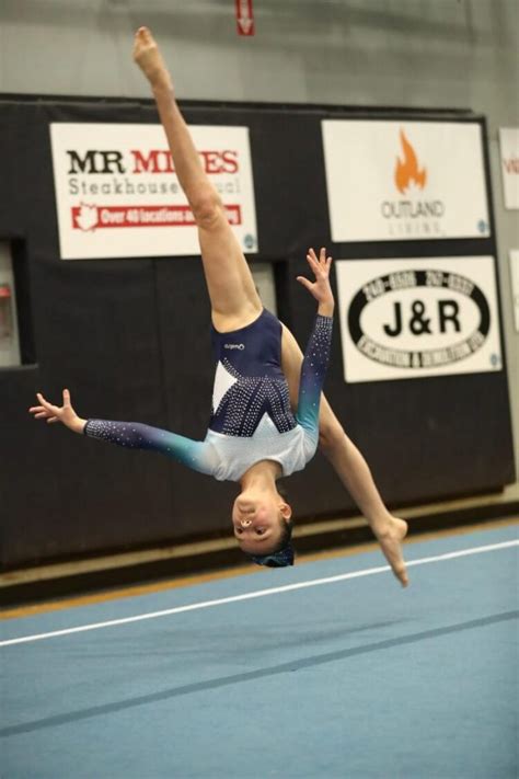 Hot Sexy Abbie Magnuson Bikini Pics